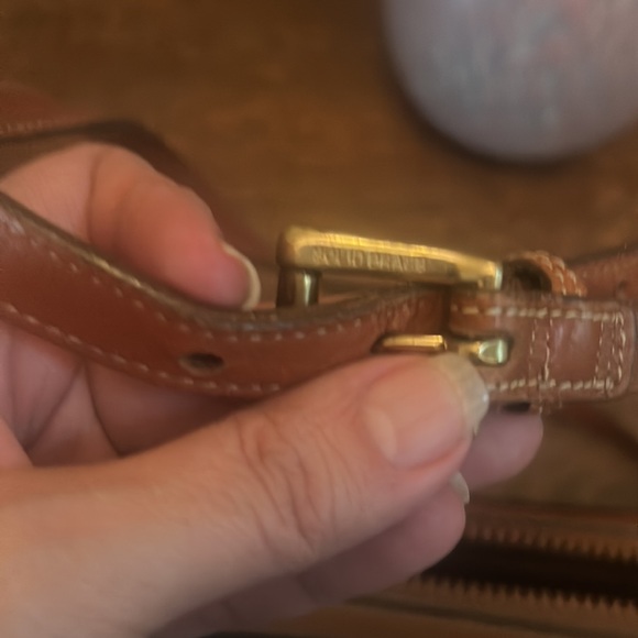 Dooney & Bourke All Weather Leather Vintage Dover Shoulderbag/Crossbody - Picture 14 of 16